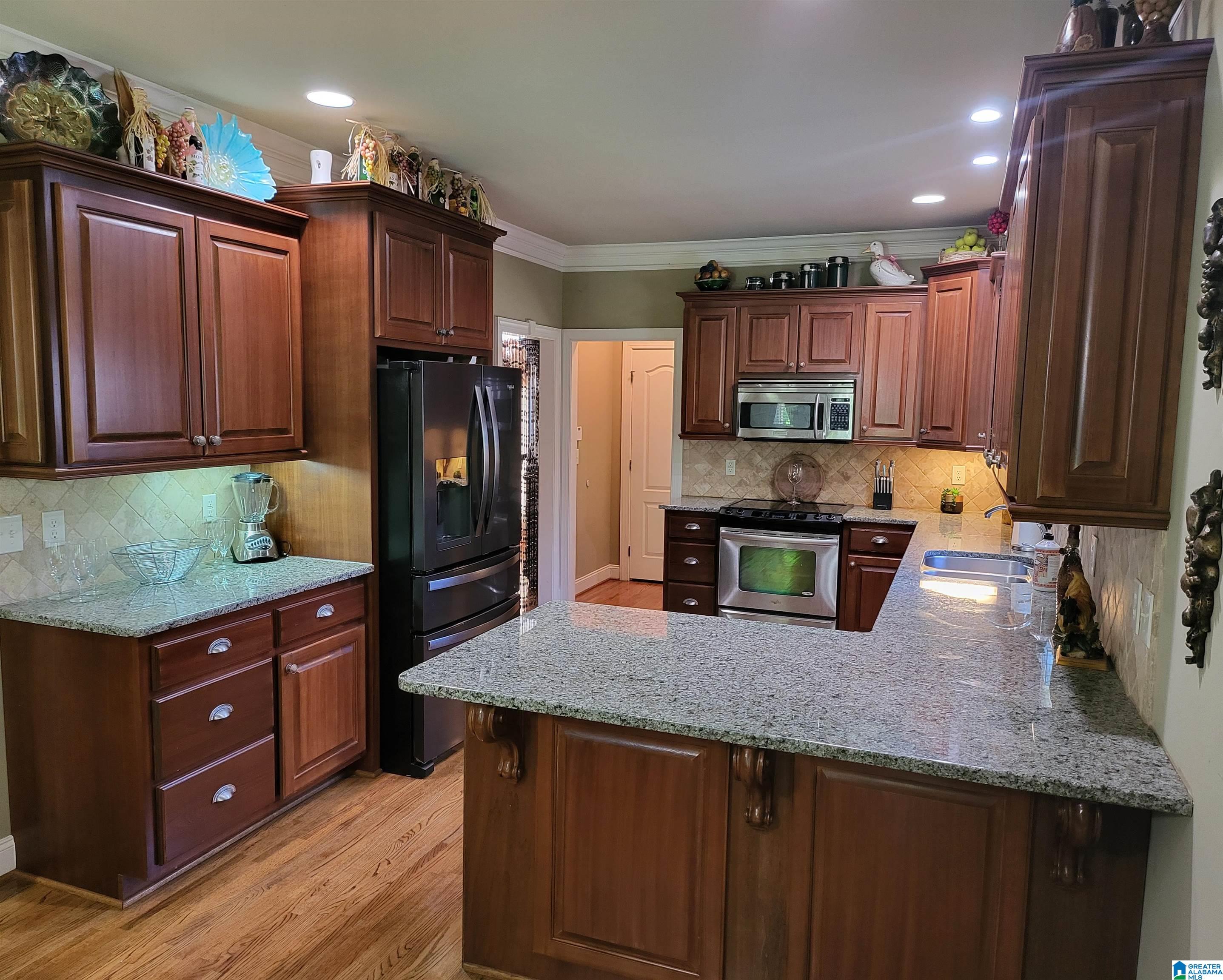 6218 Canterbury Road Pinson, AL 35126 - Photo 2 of 30