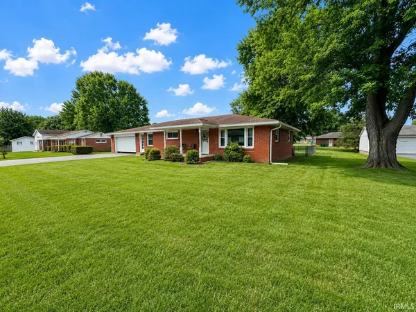 $213,000 | 345 East Kinsey Drive, Russiaville, IN 46979