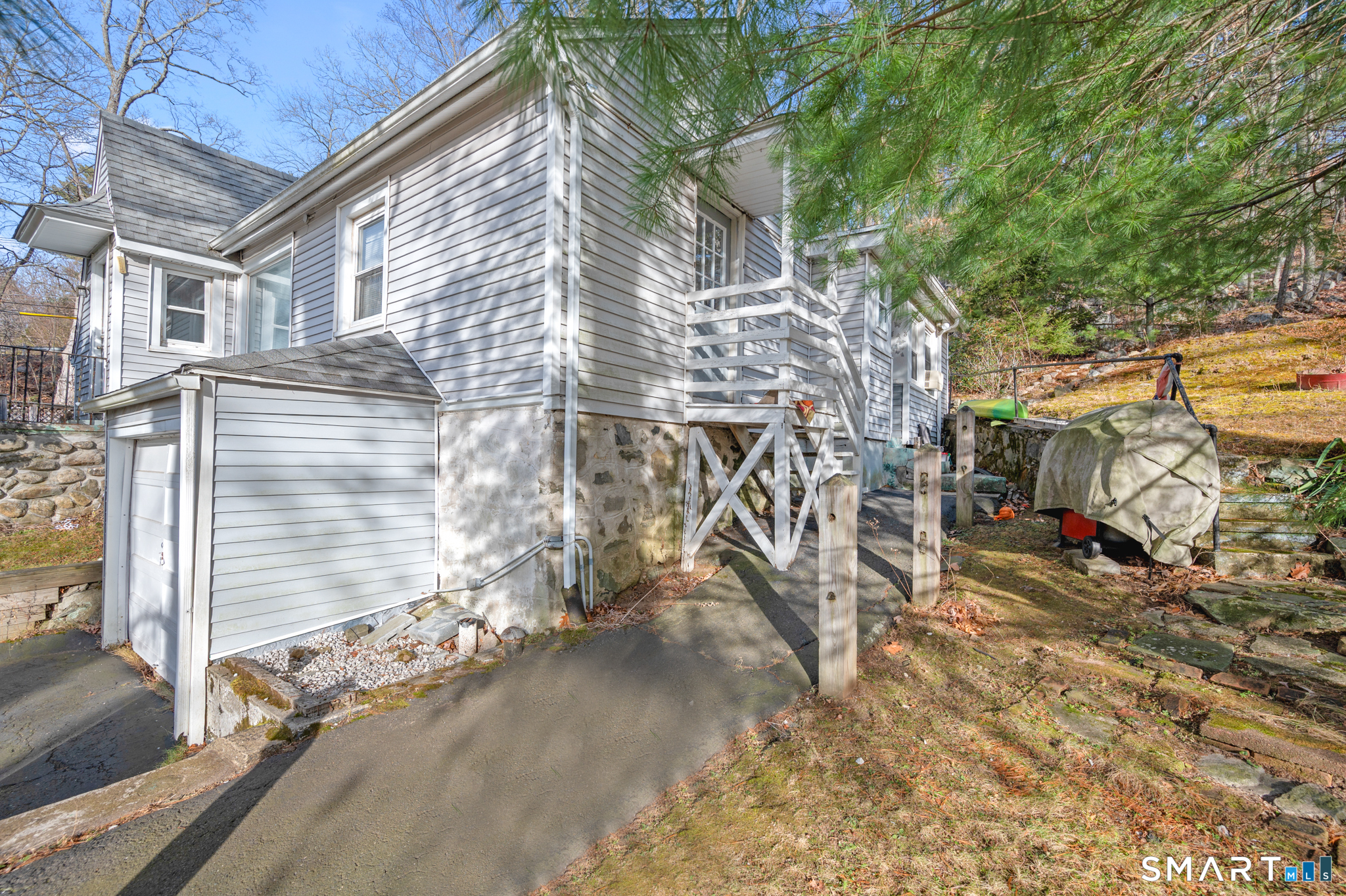 10 Old Waterbury Road Middlebury, CT 06762 - Photo 3 of 12 a view of a street with cars