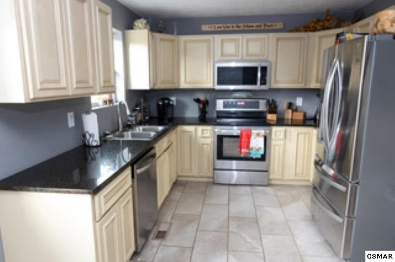 1226 Tramel Road Sevierville, TN 37862 - Photo 5 of 22 Gallery Image 5