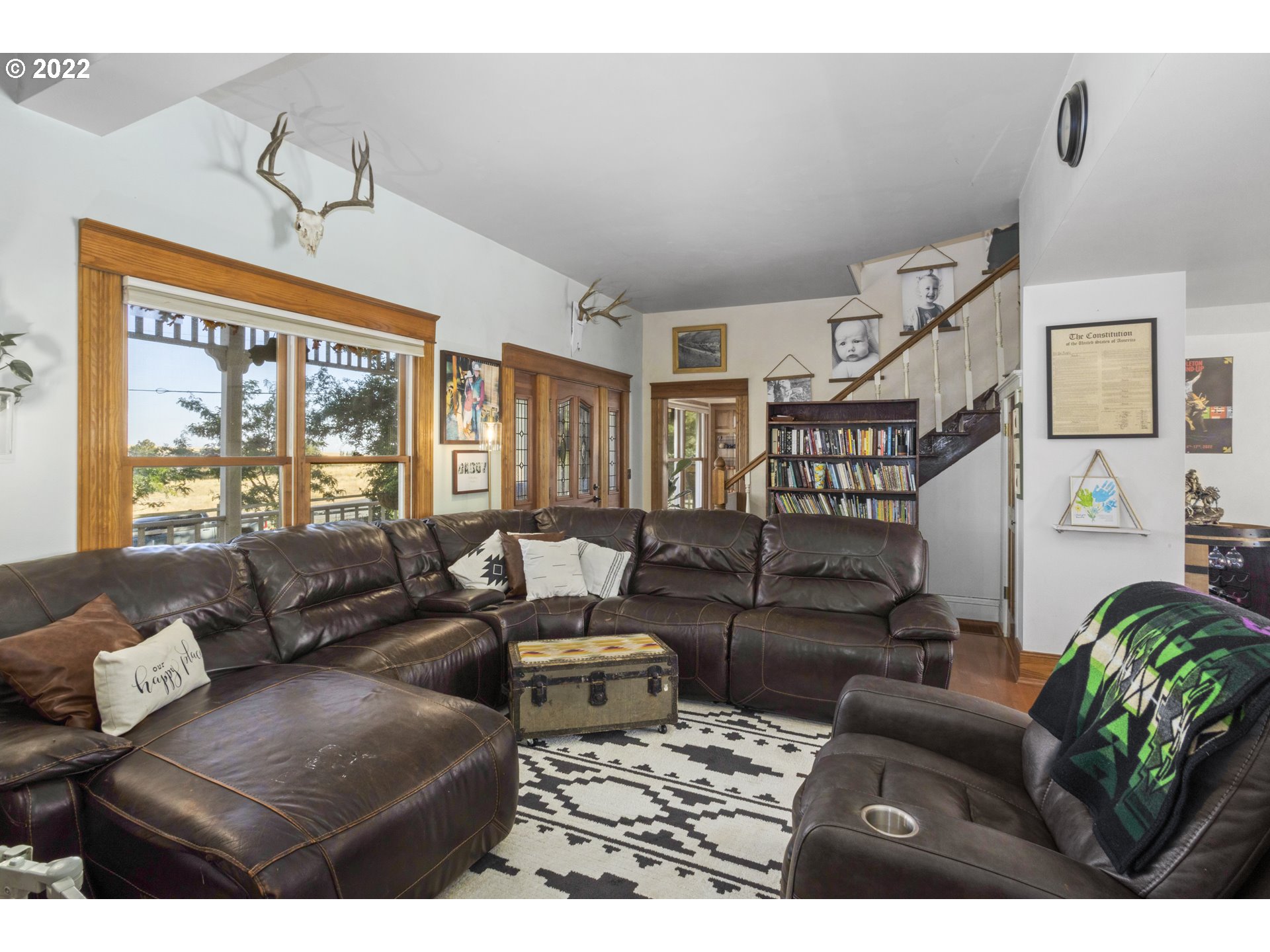 3003 1st Street Moro, OR 97039 - Photo 14 of 32 Living Room