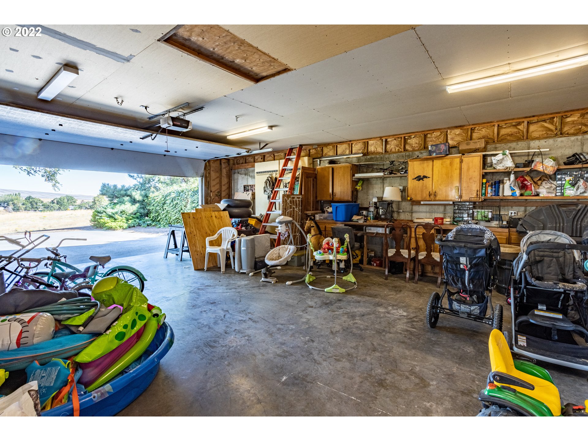 3003 1st Street Moro, OR 97039 - Photo 29 of 32 Garage