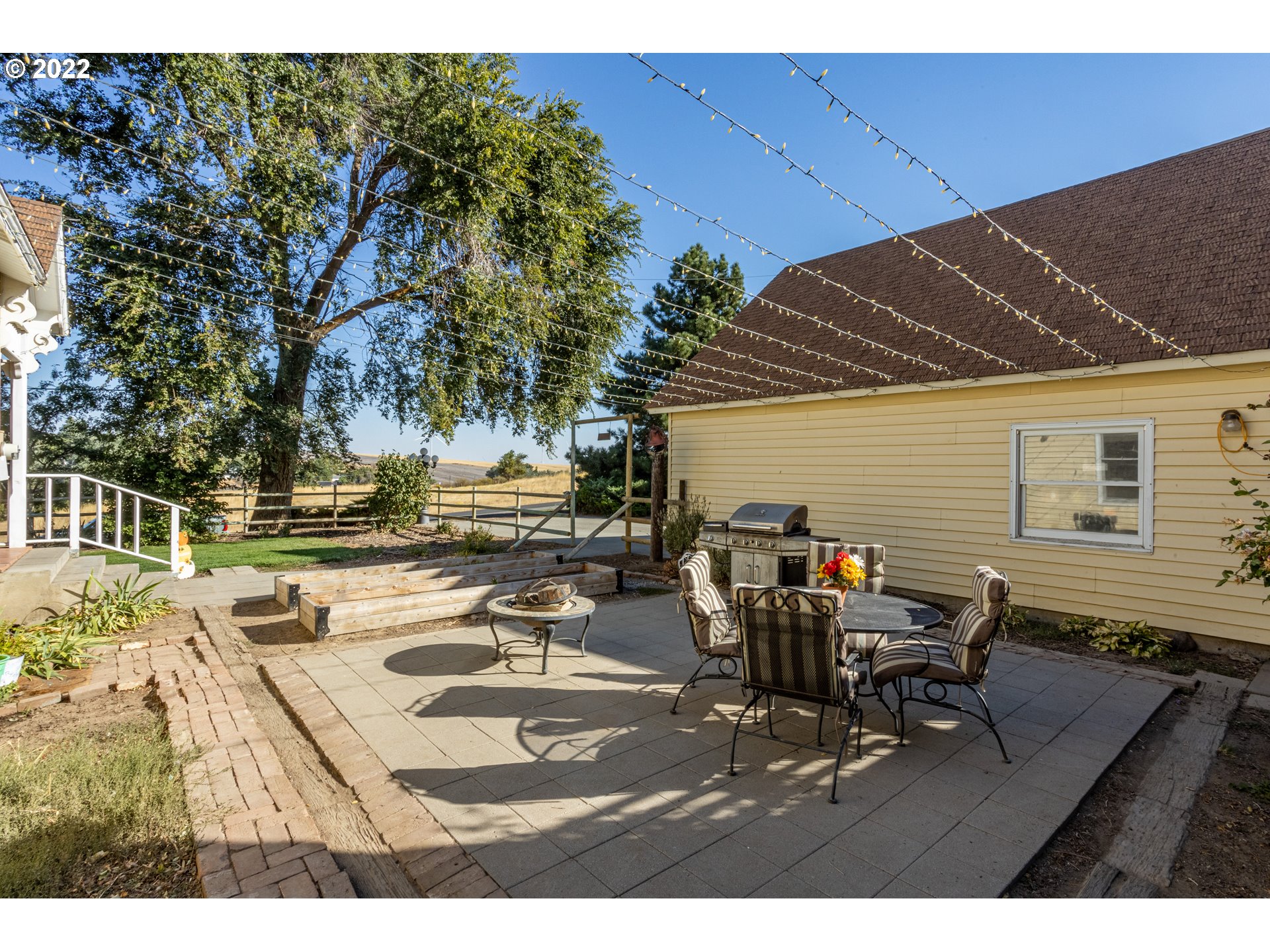 3003 1st Street Moro, OR 97039 - Photo 5 of 32 Patio