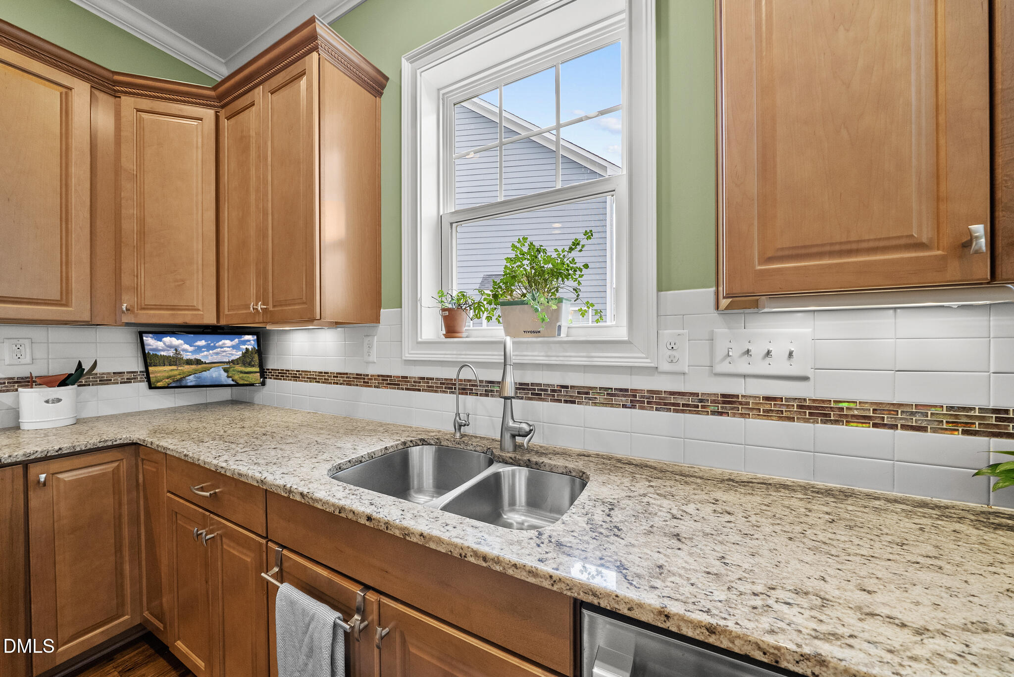 140 Restonwood Drive Apex, NC 27539 - Photo 18 of 63 Kitchen