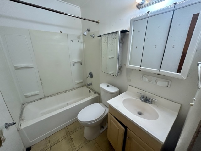 3944 Mitthoeffer Road Indianapolis, IN 46235 - Photo 7 of 10 Gallery Image 7