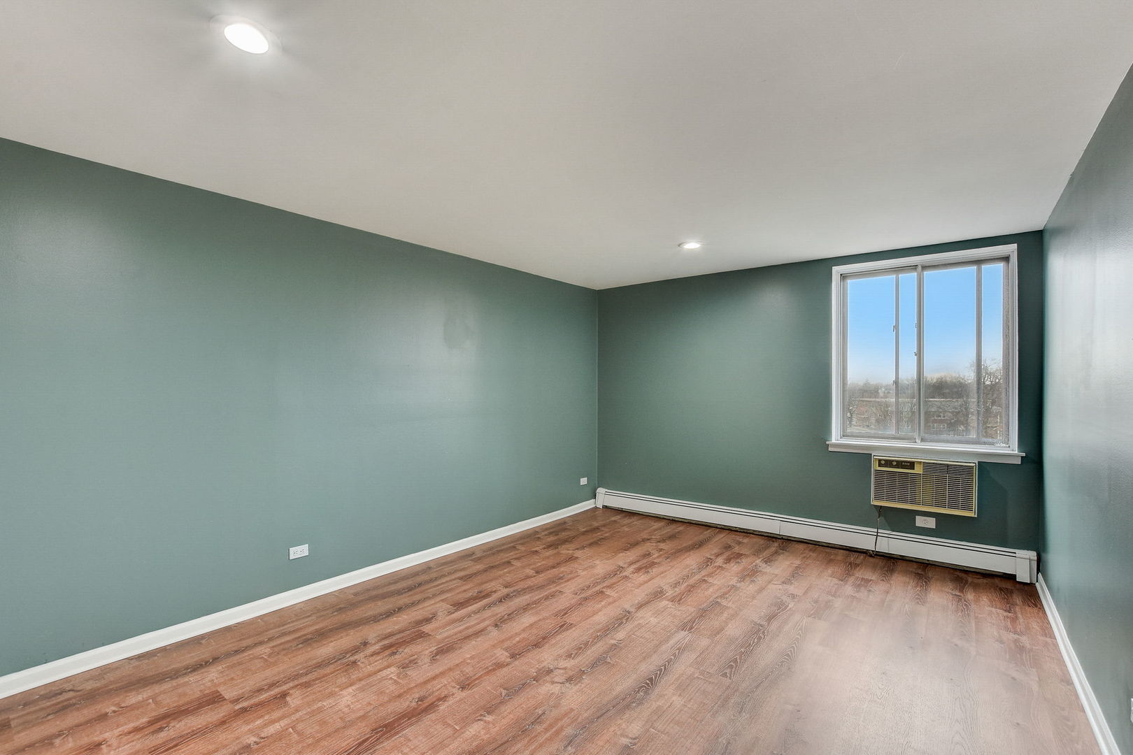 9740 South Pulaski Road, Unit 401 Oak Lawn, IL 60453 - Photo 16 of 31 Gallery Image 16