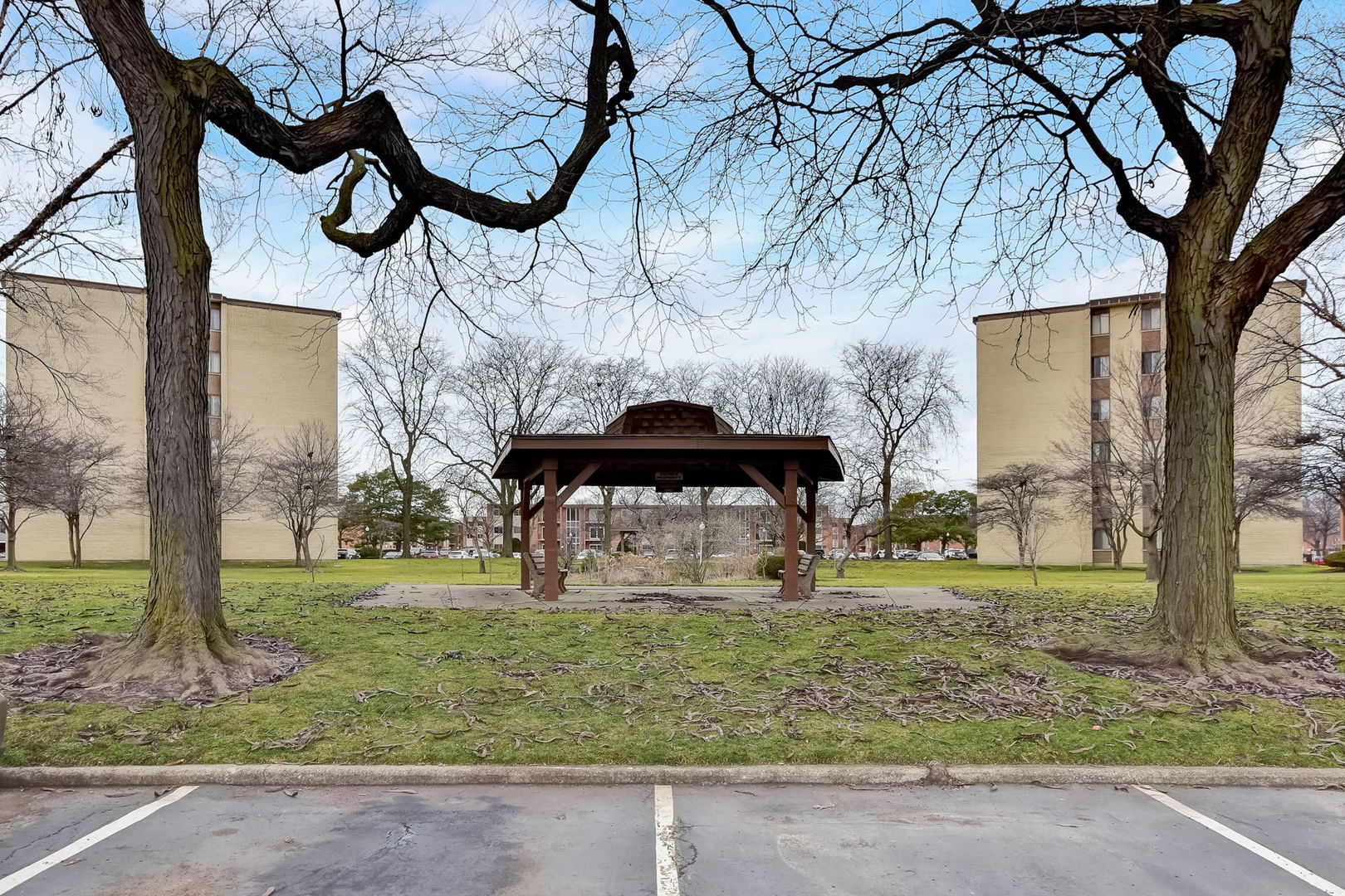 9740 South Pulaski Road, Unit 401 Oak Lawn, IL 60453 - Photo 27 of 31 Gallery Image 27