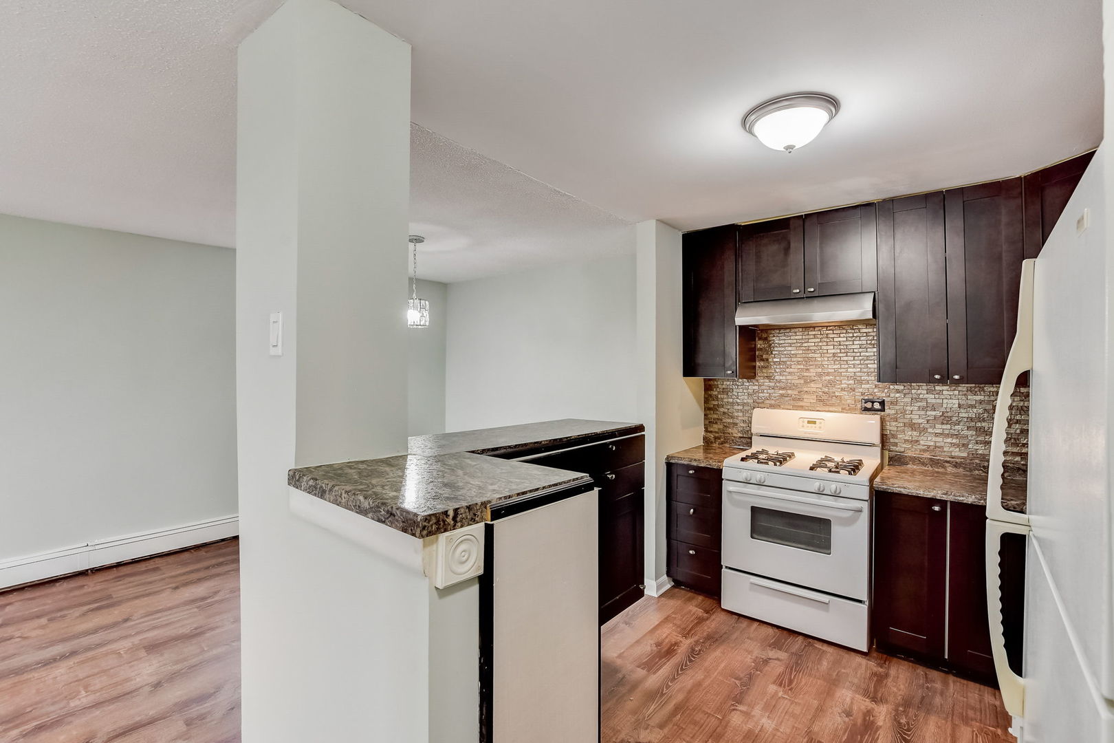 9740 South Pulaski Road, Unit 401 Oak Lawn, IL 60453 - Photo 10 of 31 Gallery Image 10