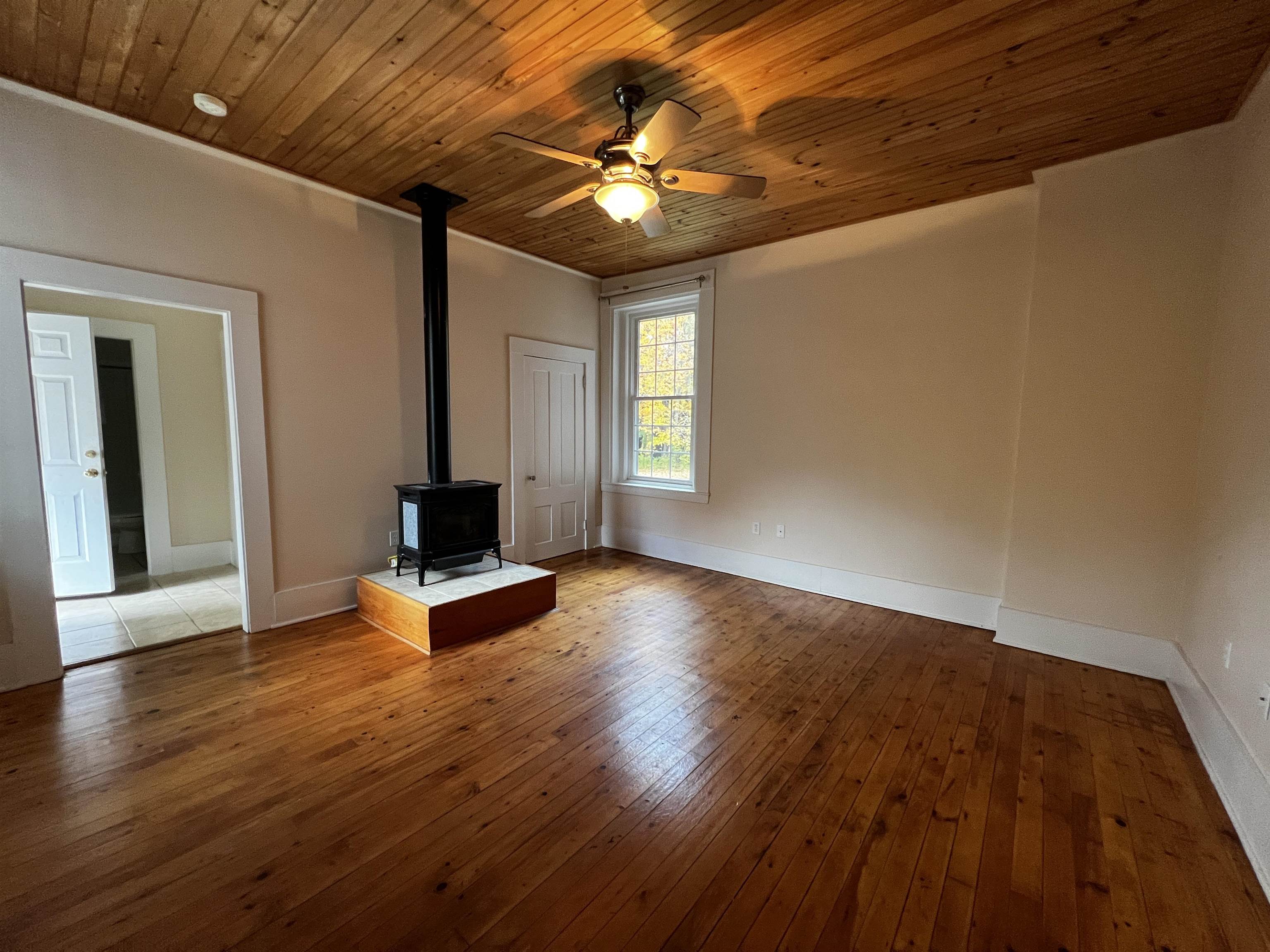 9 Forest Street, Unit 5 Exeter, NH 03833 - Photo 5 of 19