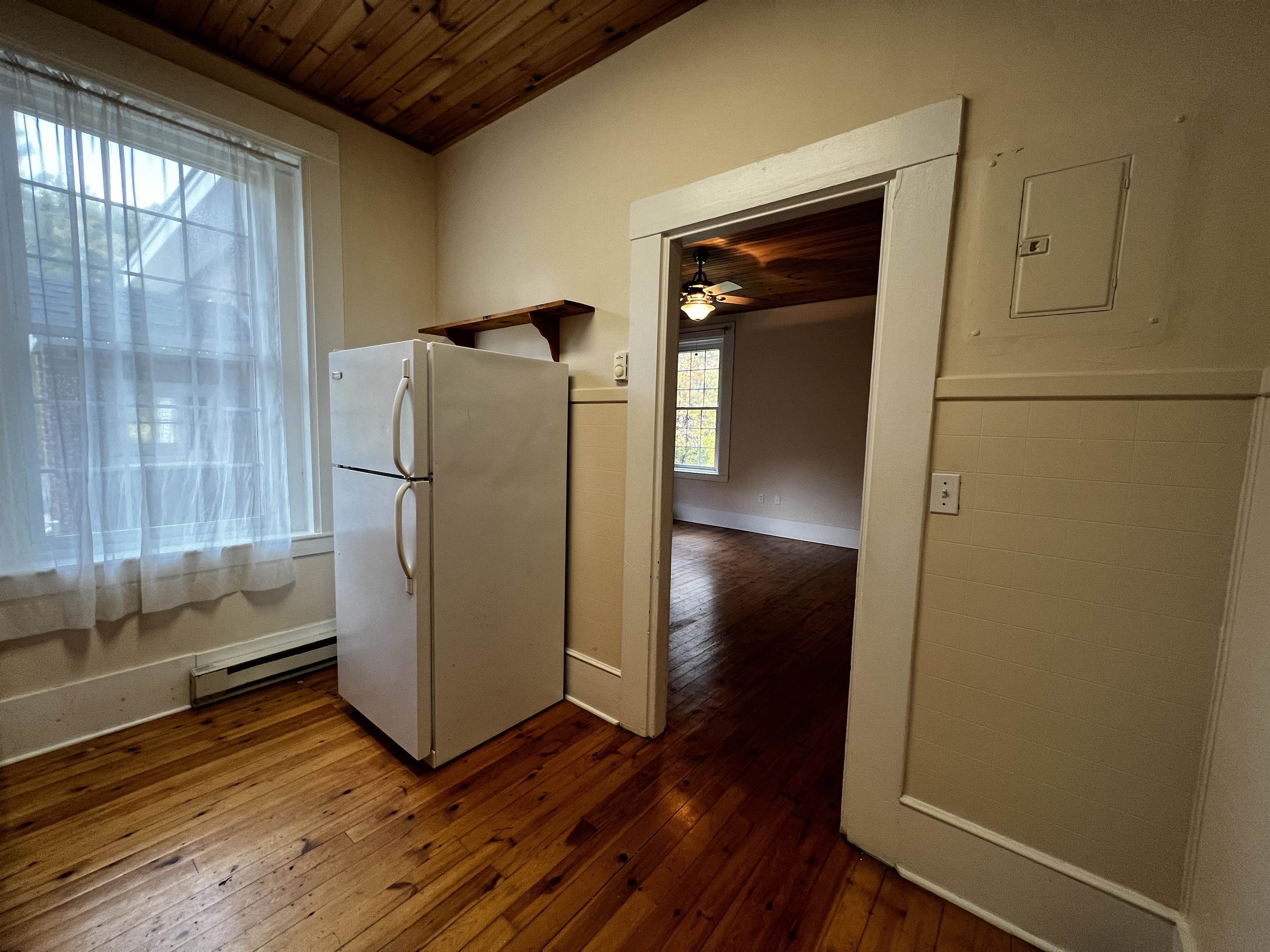 9 Forest Street, Unit 5 Exeter, NH 03833 - Photo 9 of 19