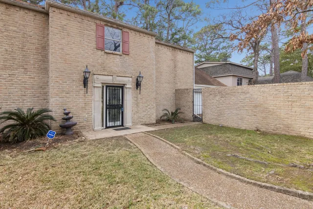 $2,450 | 10815 Cypresswood Drive, Houston, TX 77070