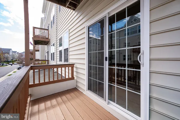 $450,000 | 24672 Byrne Meadow Square, Aldie, VA 20105