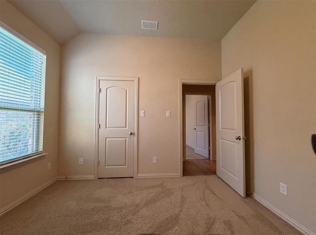 3005 South College Avenue Decatur, TX 76234 - Photo 13 of 18