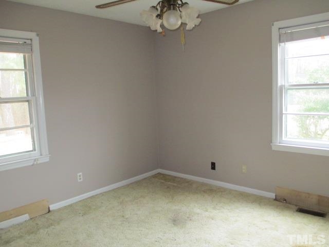 166 Paceville Road Selma, NC 27576 - Photo 5 of 9 Gallery Image 5