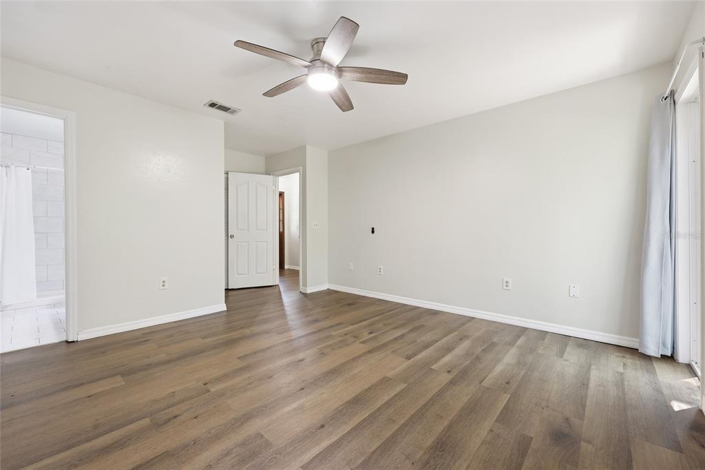 8502 Southwest 52 Place Gainesville, FL 32608 - Photo 15 of 32