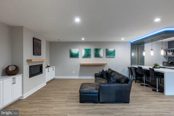 $4,250,000 | 6884 Churchill Road, McLean, VA 22101