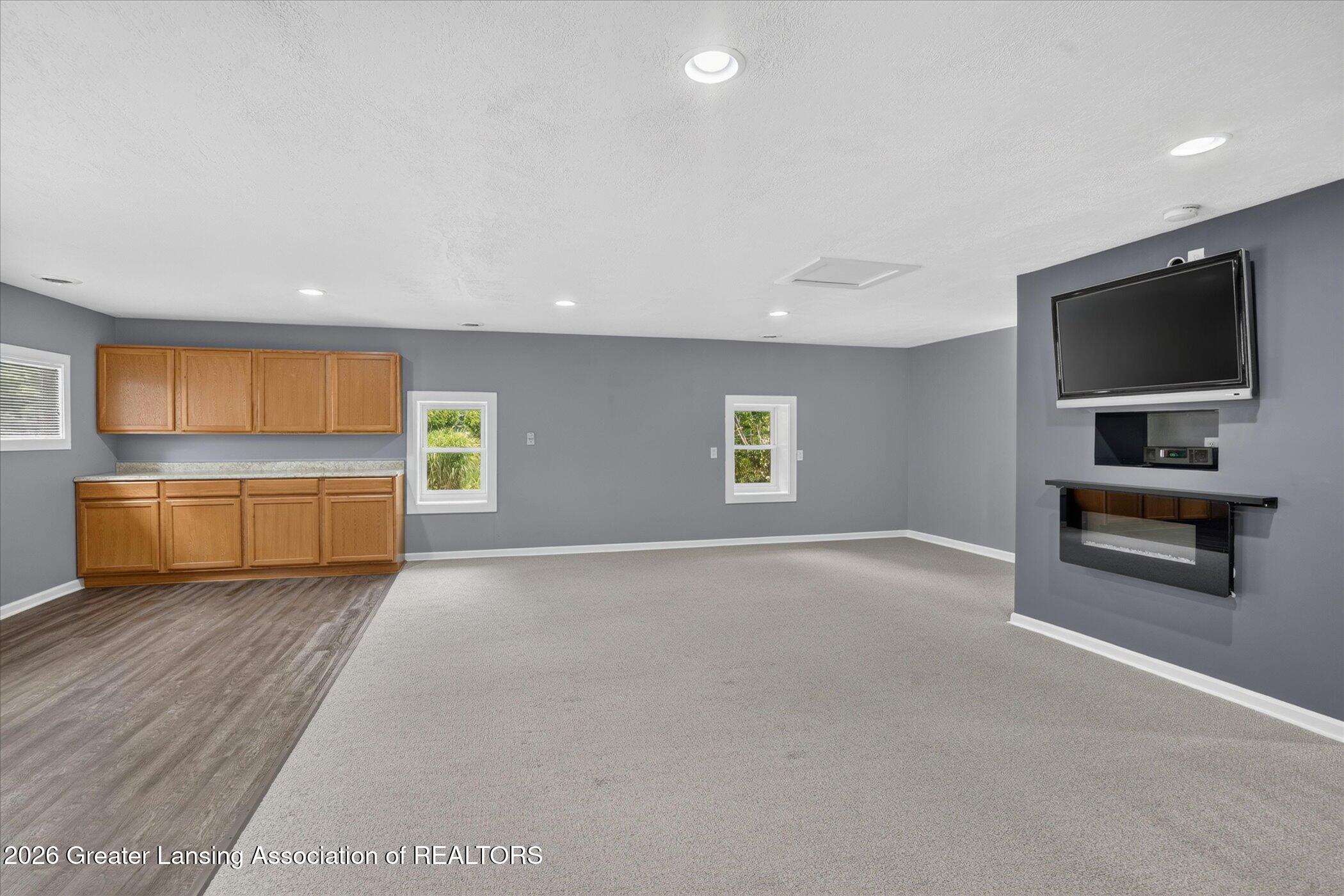 10841 Bond Road Dewitt, MI 48820 - Photo 57 of 95 Living Room 2