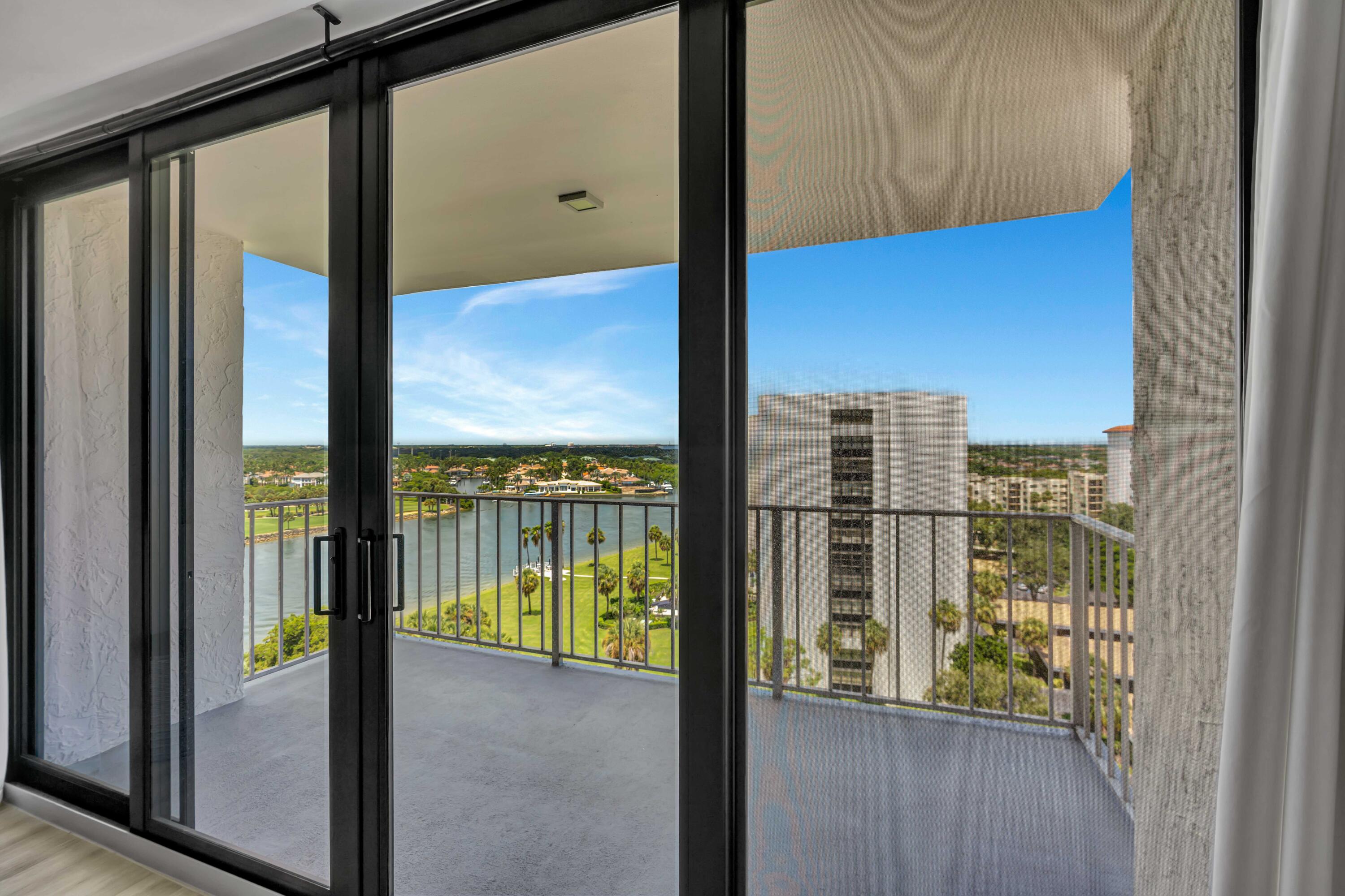 336 Golfview Road, Unit 1104 North Palm Beach, FL 33408 - Photo 13 of 54 _MLP0422