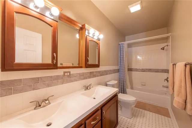 $525,000 | 5135 Watters Road, New Kensington, PA 15068