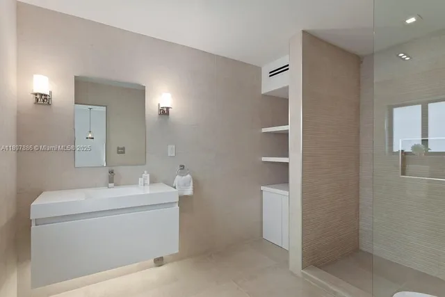 $55,000 | 7972 Biscayne Point Circle, Miami Beach, FL 33141