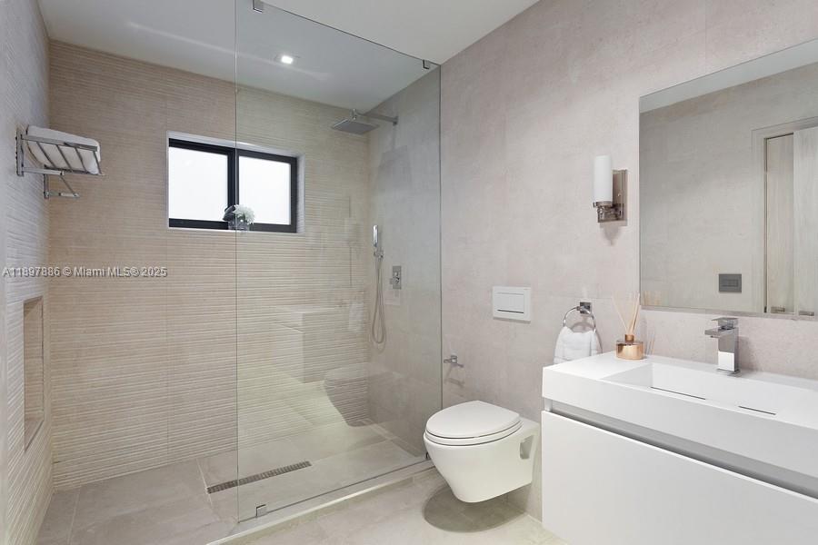 7972 Biscayne Point Circle Miami Beach, FL 33141 - Photo 18 of 26