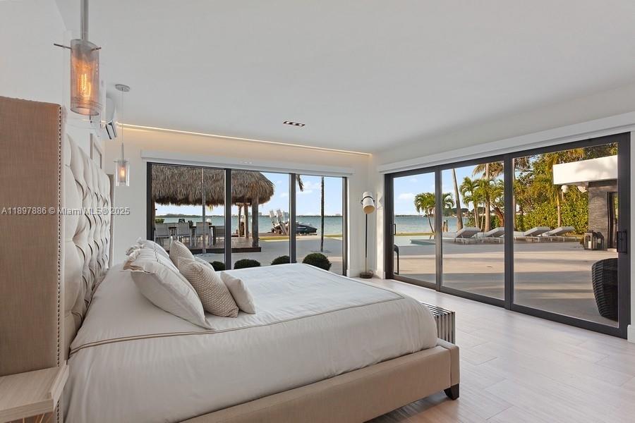 7972 Biscayne Point Circle Miami Beach, FL 33141 - Photo 19 of 26