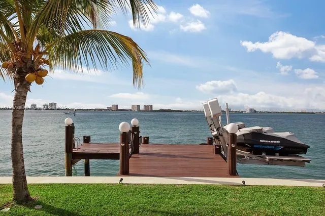 $55,000 | 7972 Biscayne Point Circle, Miami Beach, FL 33141