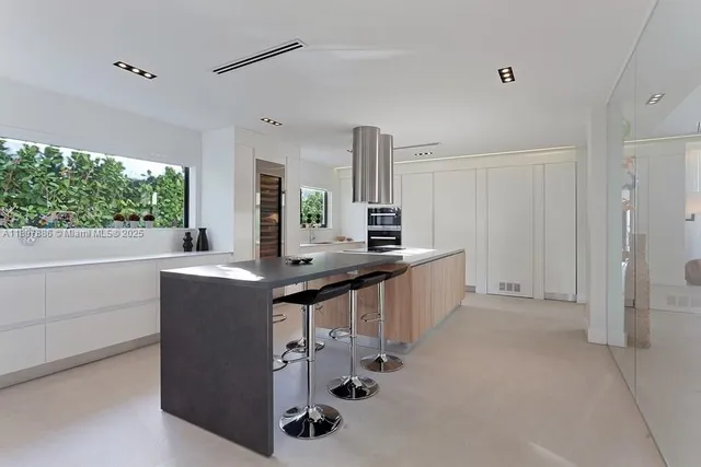 $55,000 | 7972 Biscayne Point Circle, Miami Beach, FL 33141