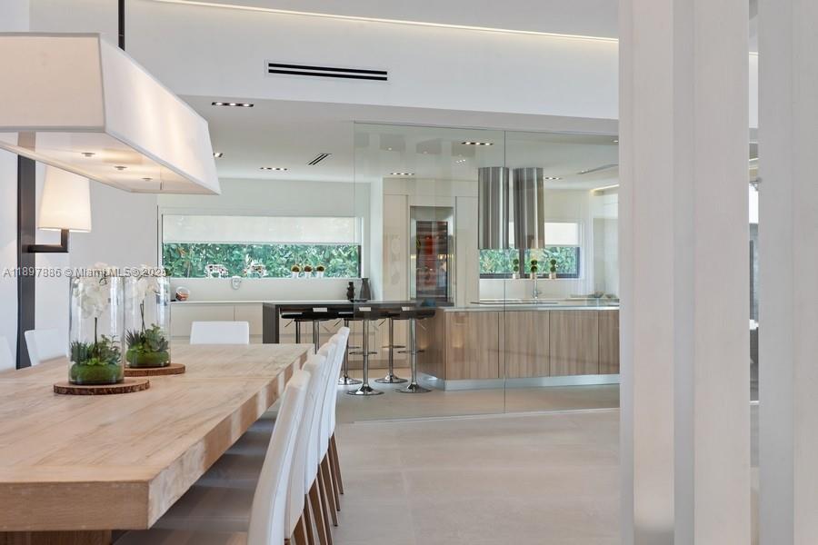 7972 Biscayne Point Circle Miami Beach, FL 33141 - Photo 10 of 26