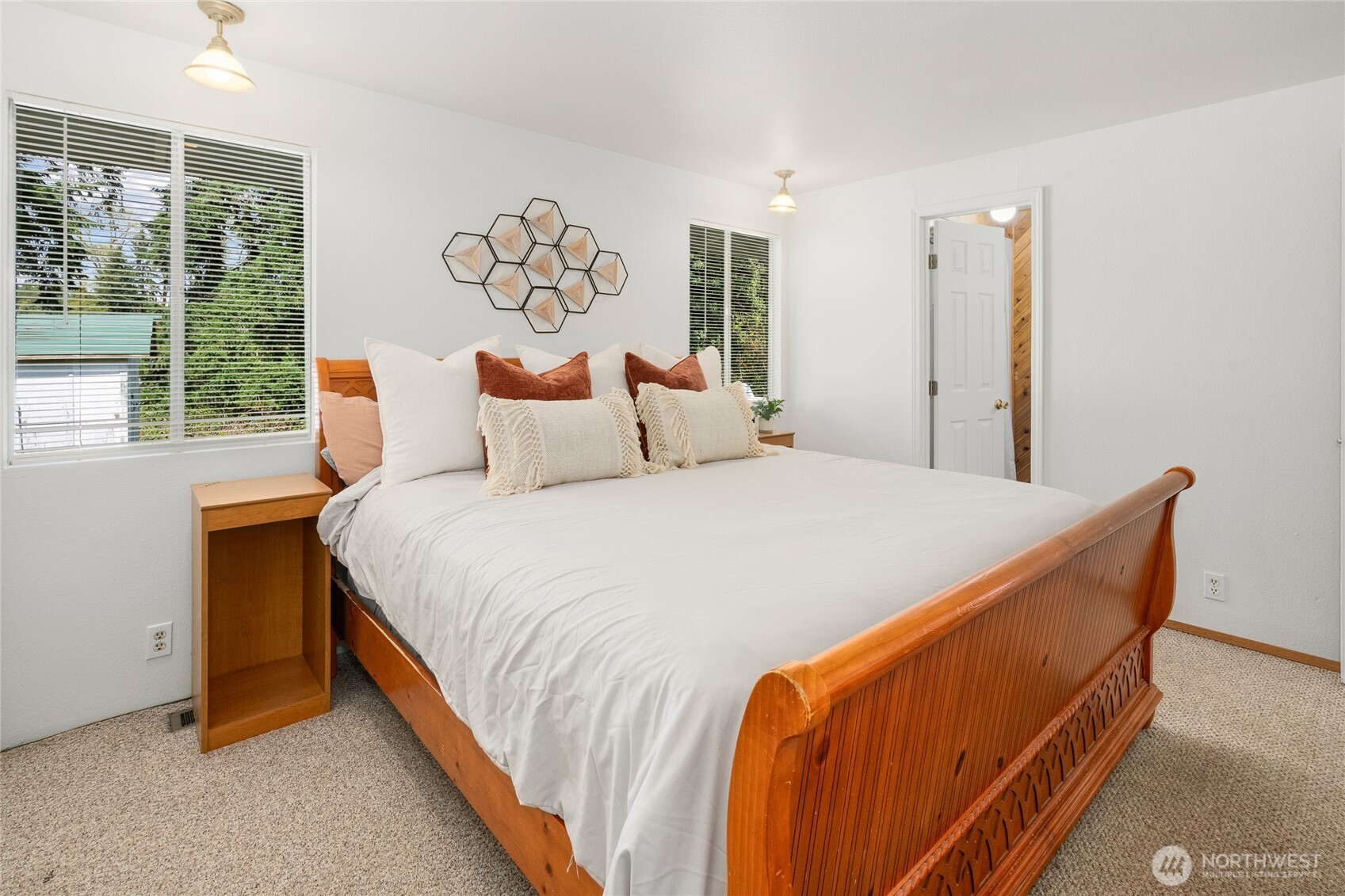 16220 Southeast 132nd Street Renton, WA 98059 - Photo 14 of 27