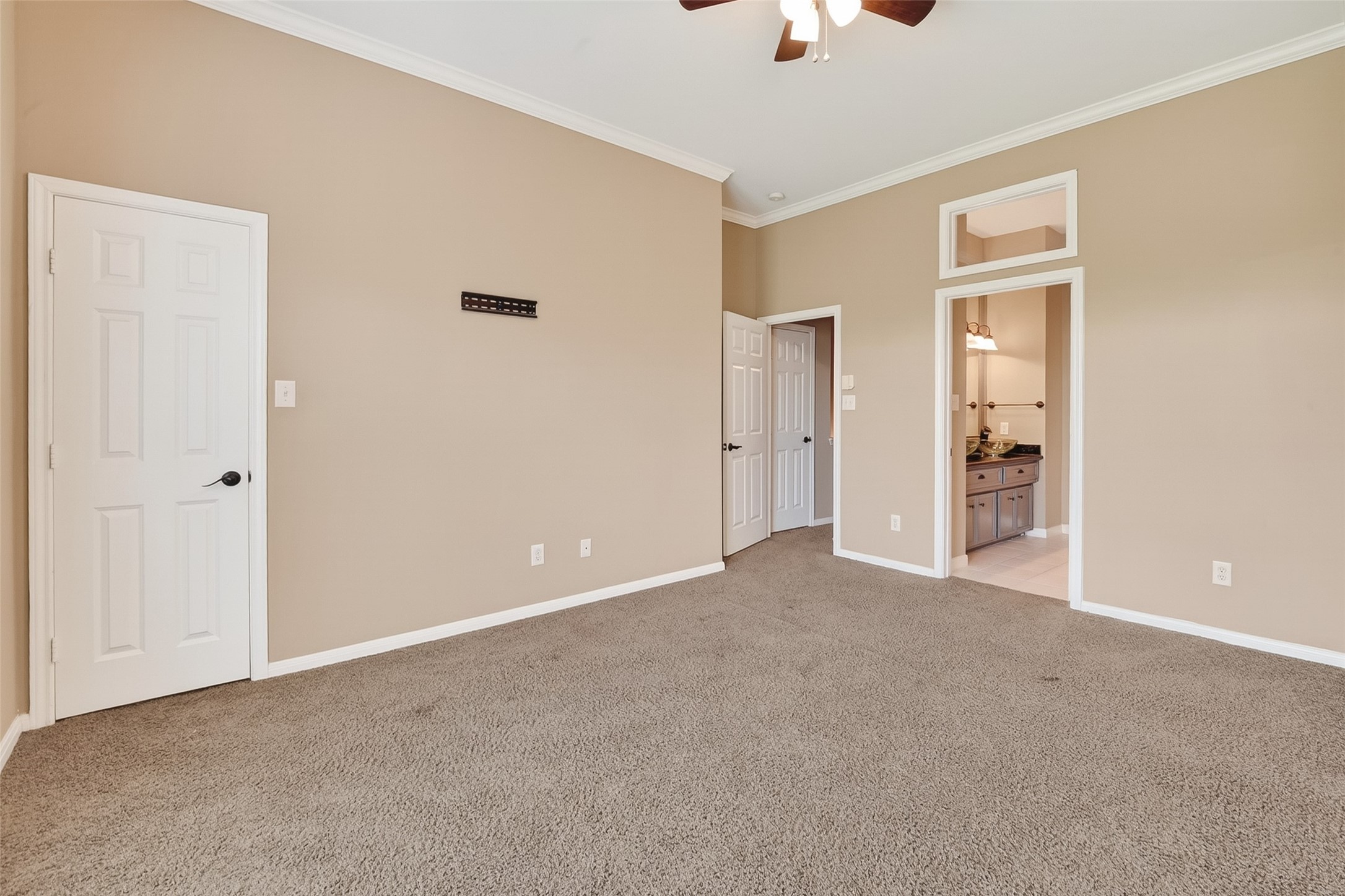 2804 Chenevert Street Houston, TX 77004 - Photo 29 of 37 a view of an empty room with a window