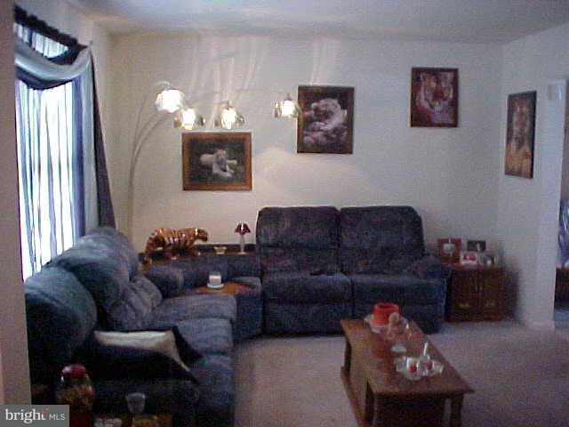 8 Barnhill Road Denver, PA 17517 - Photo 2 of 9 Gallery Image 2