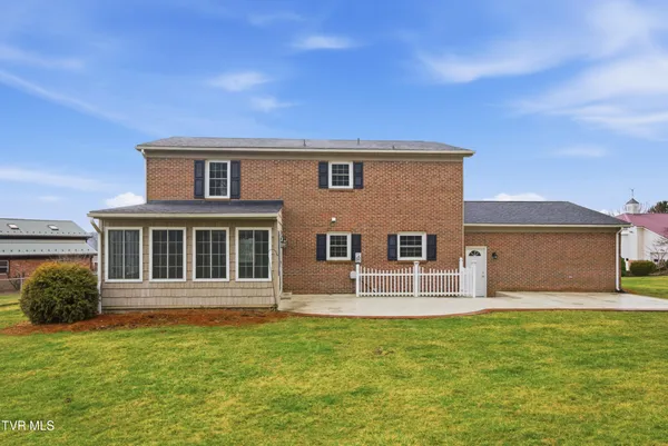 $475,000 | 1270 Crestview Drive, Wytheville, VA 24382