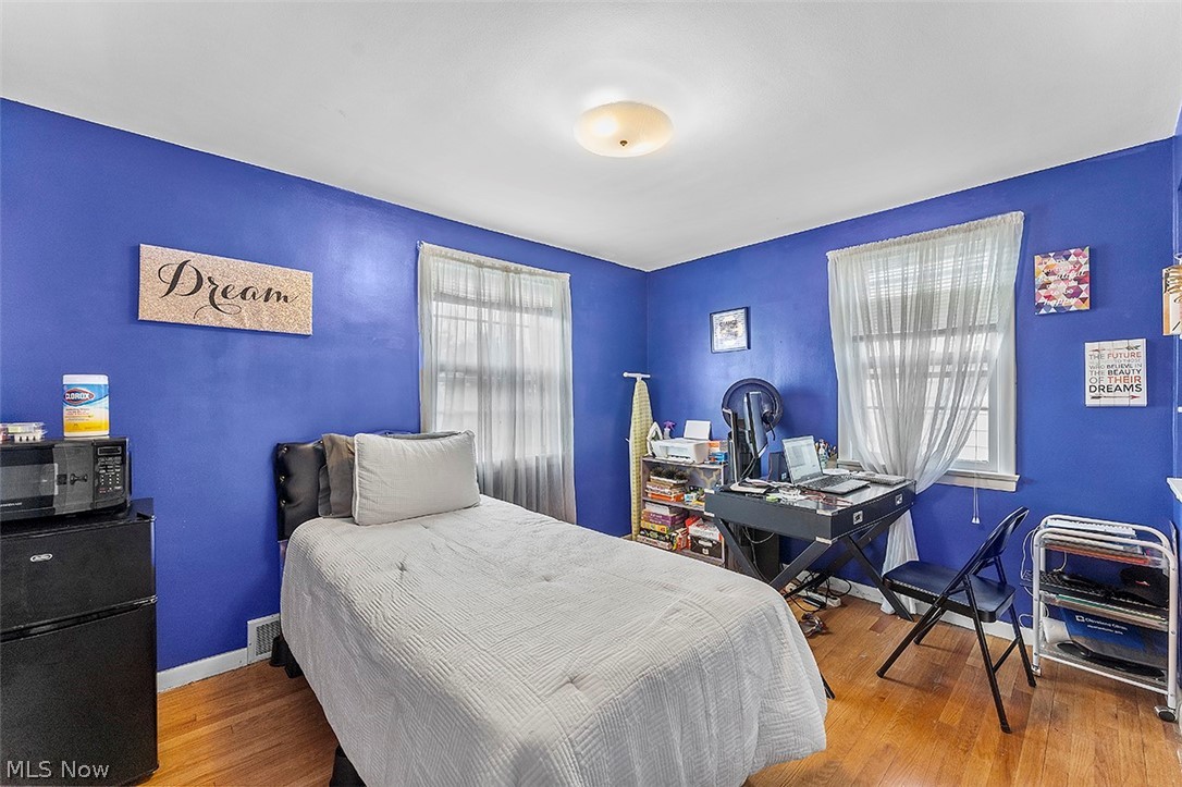 4111 Linnell Road Cleveland, OH 44121 - Photo 12 of 15 Gallery Image 12