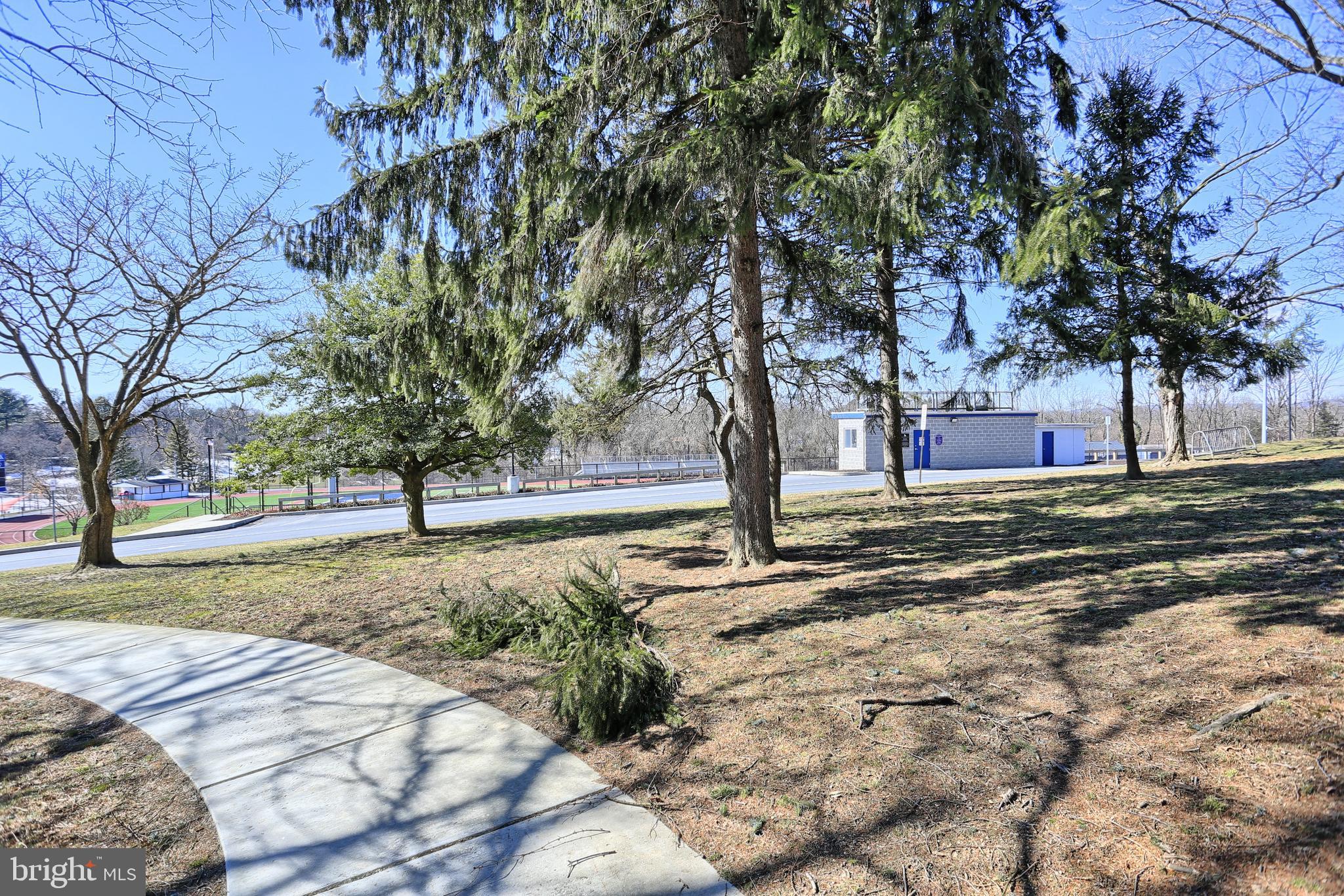 418 Parkside Road Camp Hill, PA 17011 - Photo 47 of 56 Gallery Image 47