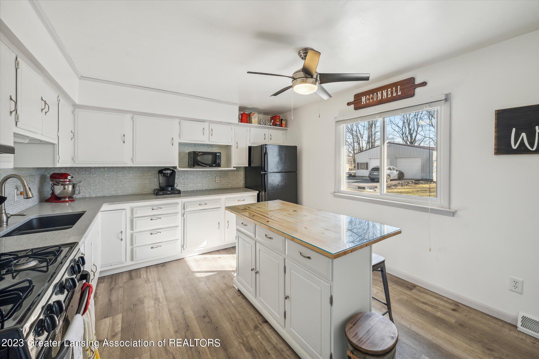 2107 South Waverly Road Eaton Rapids, MI 48827 - Photo 18 of 40 18-2107-S-Waverly-Rd-Eaton-Rapids-MI-488