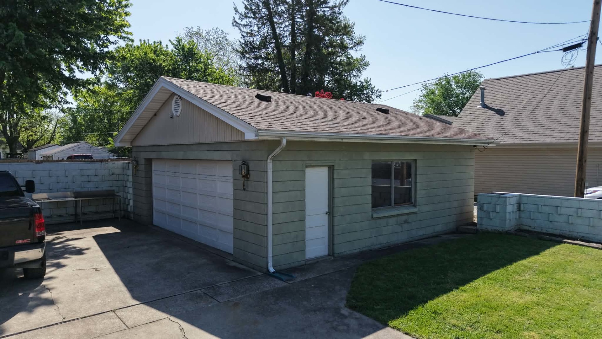 212 Mitchell Street Benton, IL 62812 - Photo 8 of 40 a view of a house with a yard