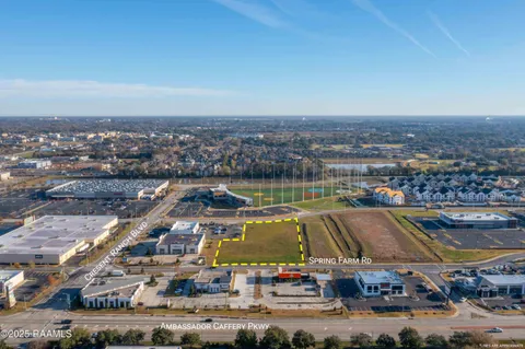 $3,067,500 | 306 Meadow Farm Drive, Lafayette, LA 70508