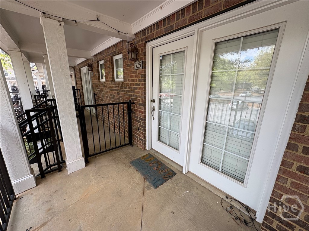 1035 South Barnett Shoals Road, Unit 325 Athens, GA 30605 - Photo 4 of 19 Gallery Image 4