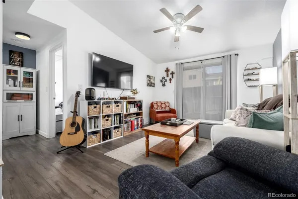 $217,900 | 1505 South Ouray Circle, Unit D, Aurora, CO 80017