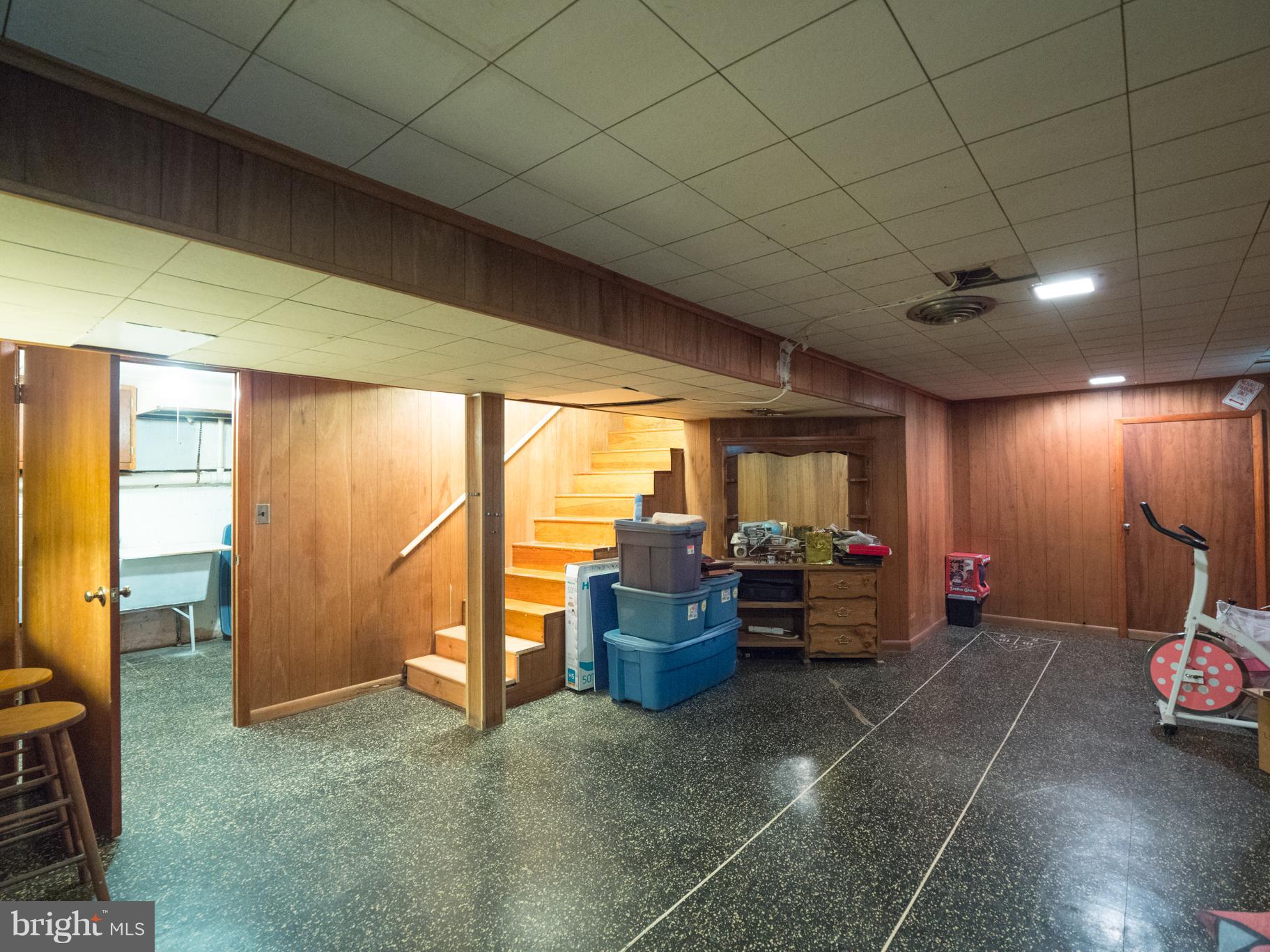9431 Guilford Road Columbia, MD 21046 - Photo 23 of 28 a lobby with furniture and floor to ceiling window