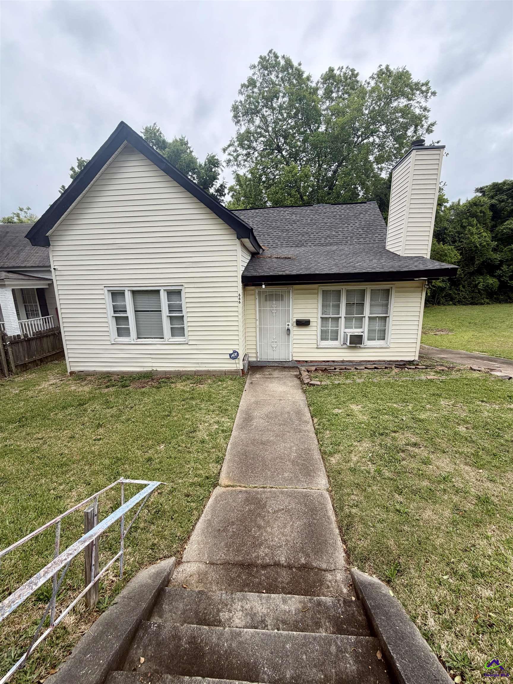 666 Woolfolk Street Macon, GA 31217 - Photo 1 of 60 Gallery Image 1