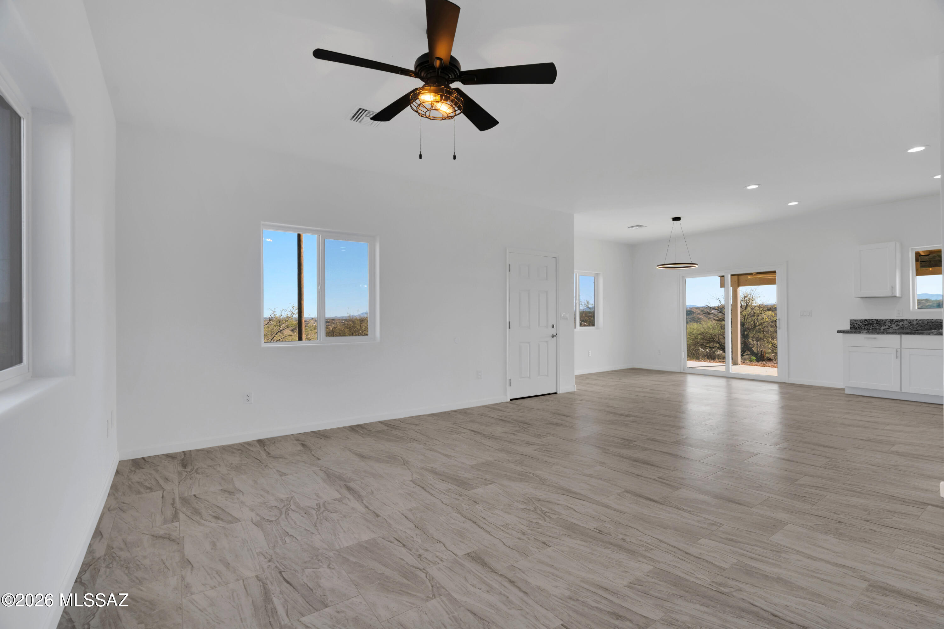 1024 Camarosa Court Rio Rico, AZ 85648 - Photo 13 of 40 19 Camarosa