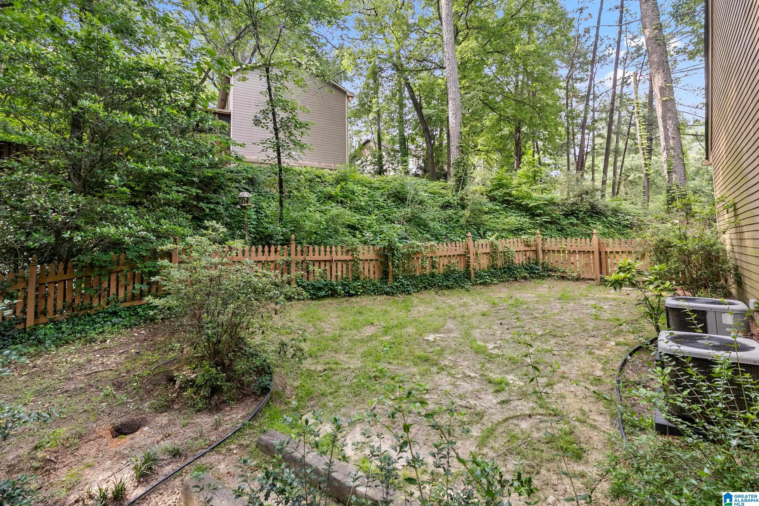 2013 Crossvine Road Birmingham, AL 35244 - Photo 31 of 41
