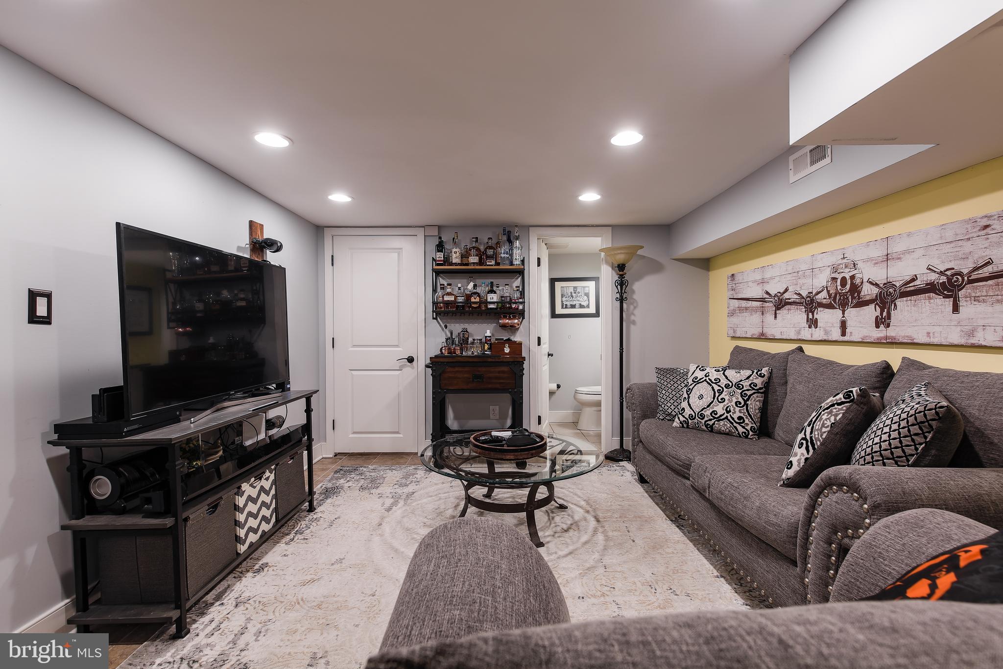 4131 Falls Road Baltimore, MD 21211 - Photo 20 of 29 Gallery Image 20