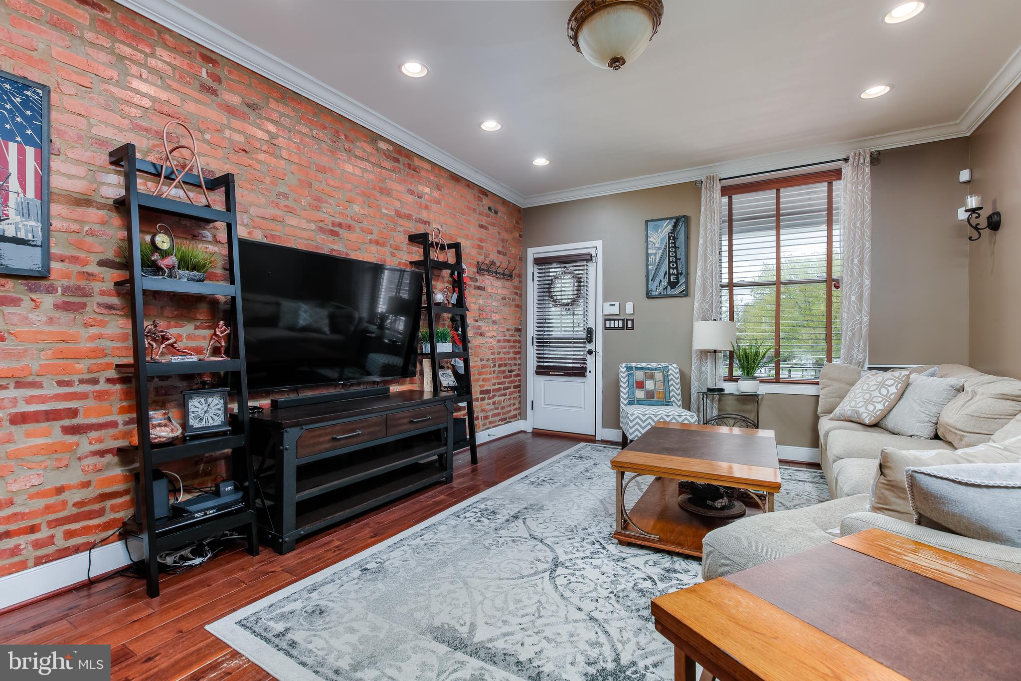 4131 Falls Road Baltimore, MD 21211 - Photo 5 of 29 Gallery Image 5