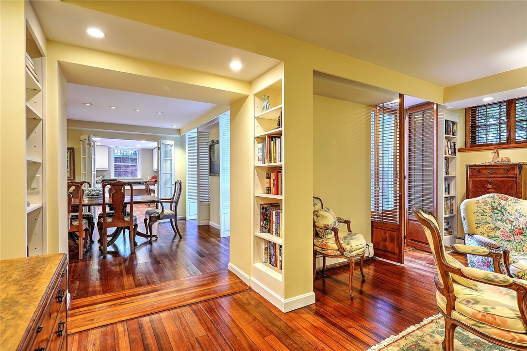 72 Manning Street, Unit 4 Providence, RI 02906 - Photo 11 of 39