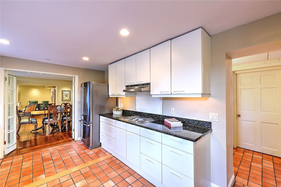 72 Manning Street, Unit 4 Providence, RI 02906 - Photo 20 of 39