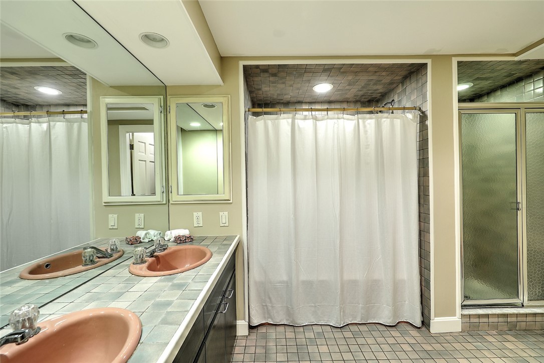 72 Manning Street, Unit 4 Providence, RI 02906 - Photo 28 of 39