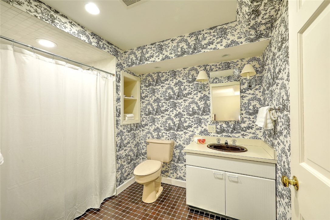 72 Manning Street, Unit 4 Providence, RI 02906 - Photo 31 of 39